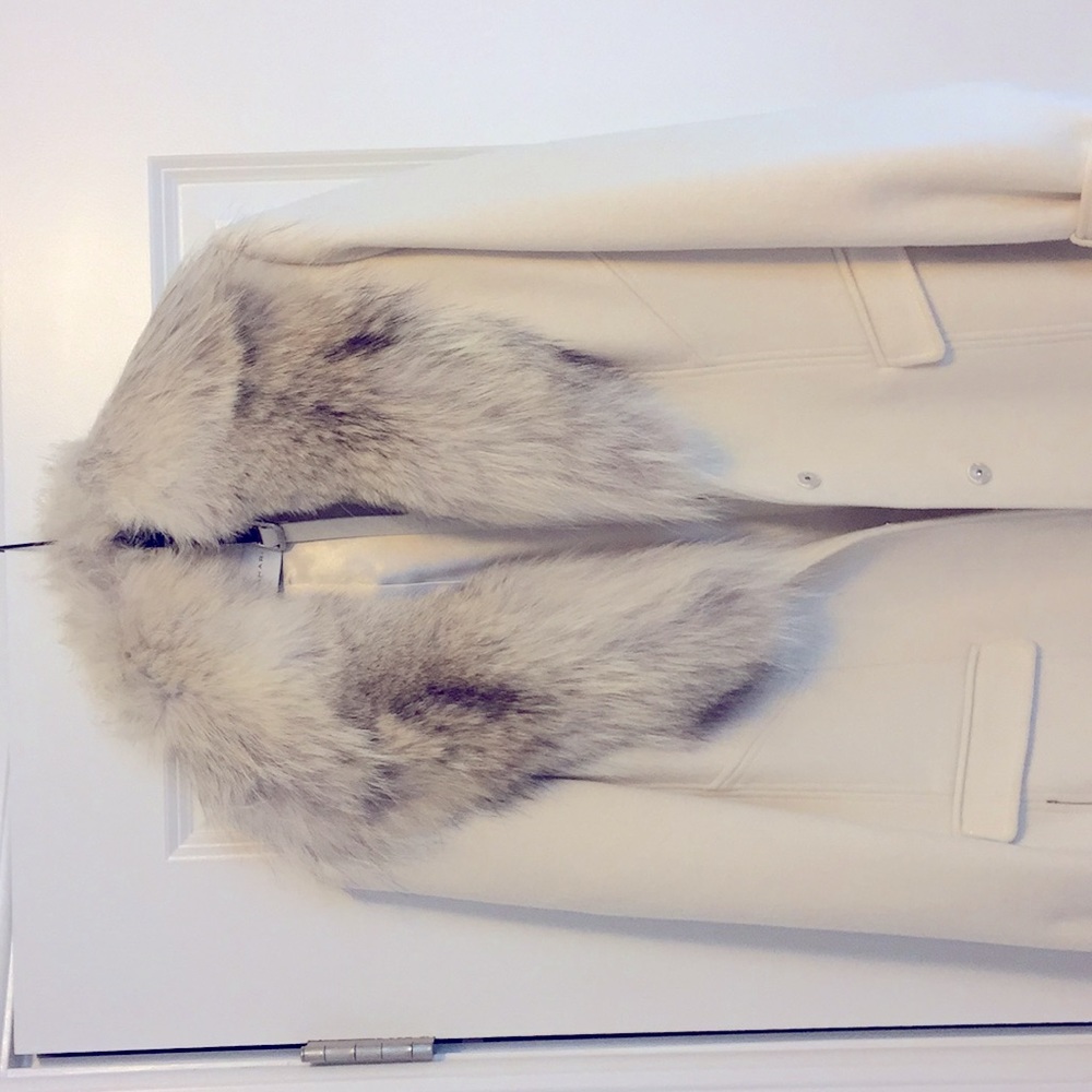 100 percent Tahiti wool coat